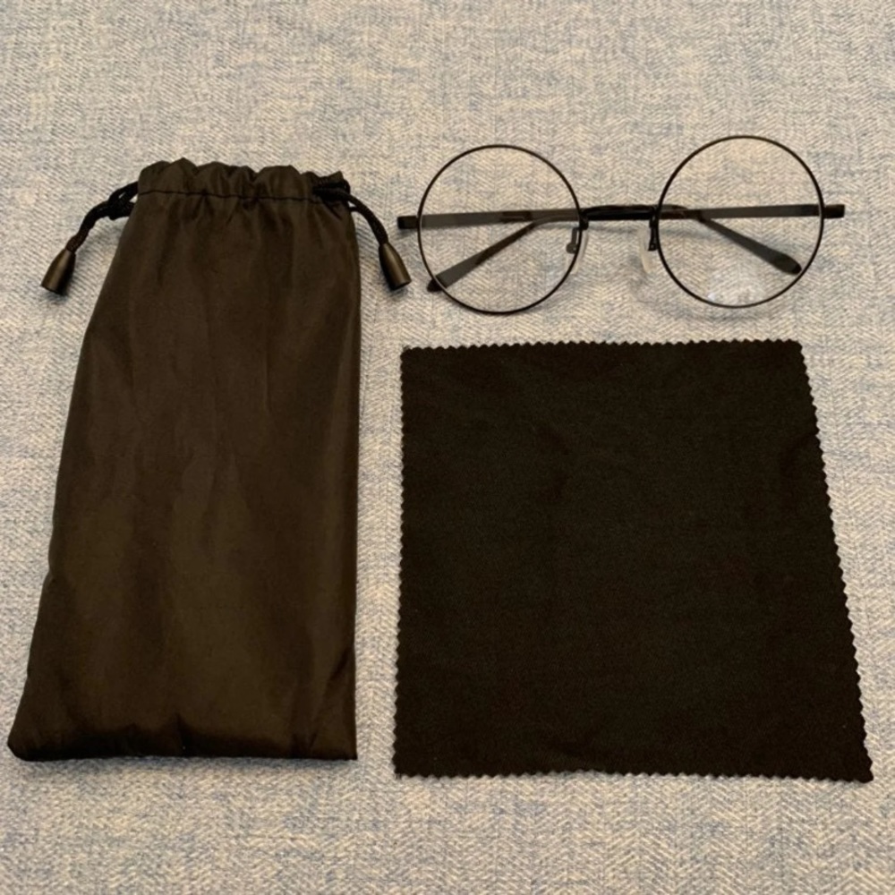 Black metal frame glasses